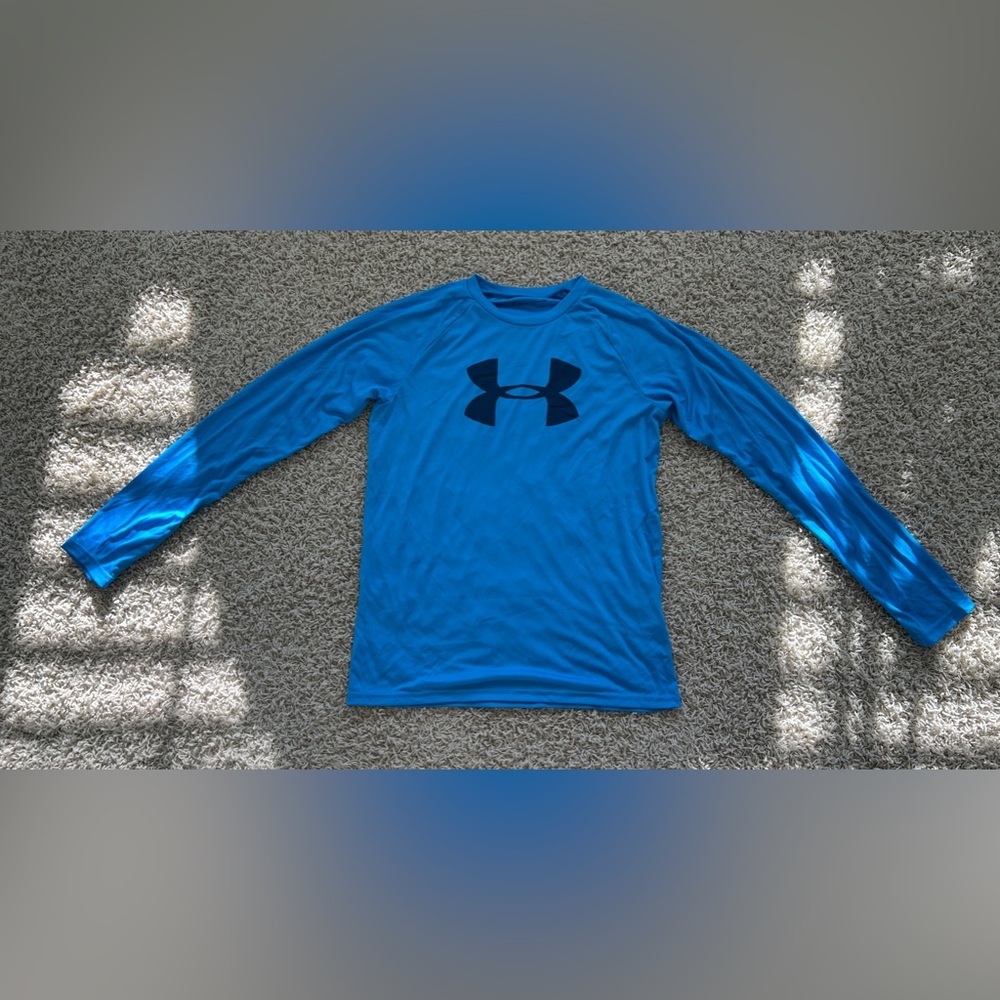NWOT Under Armour Boys XL Blue Long Sleeve Shirt
